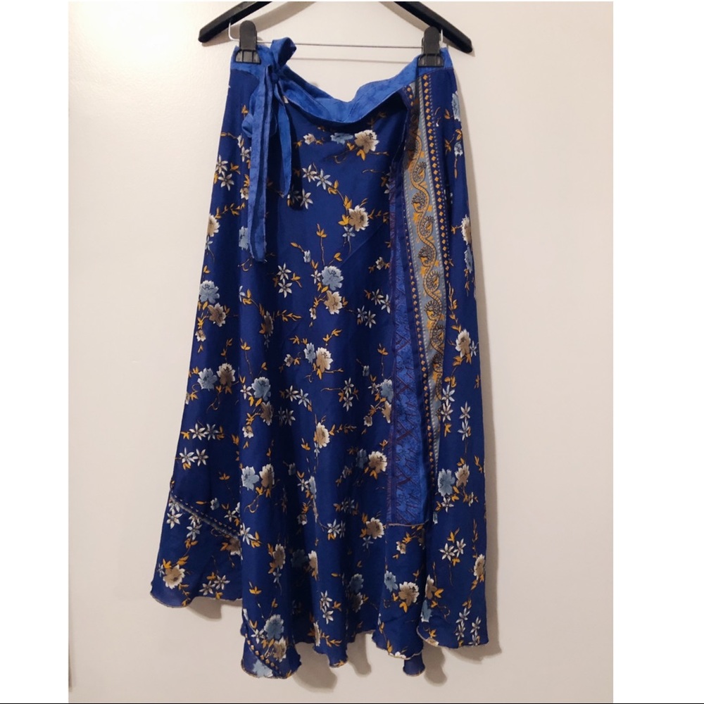 Vintage Handmade Wrap Skirt 🌙